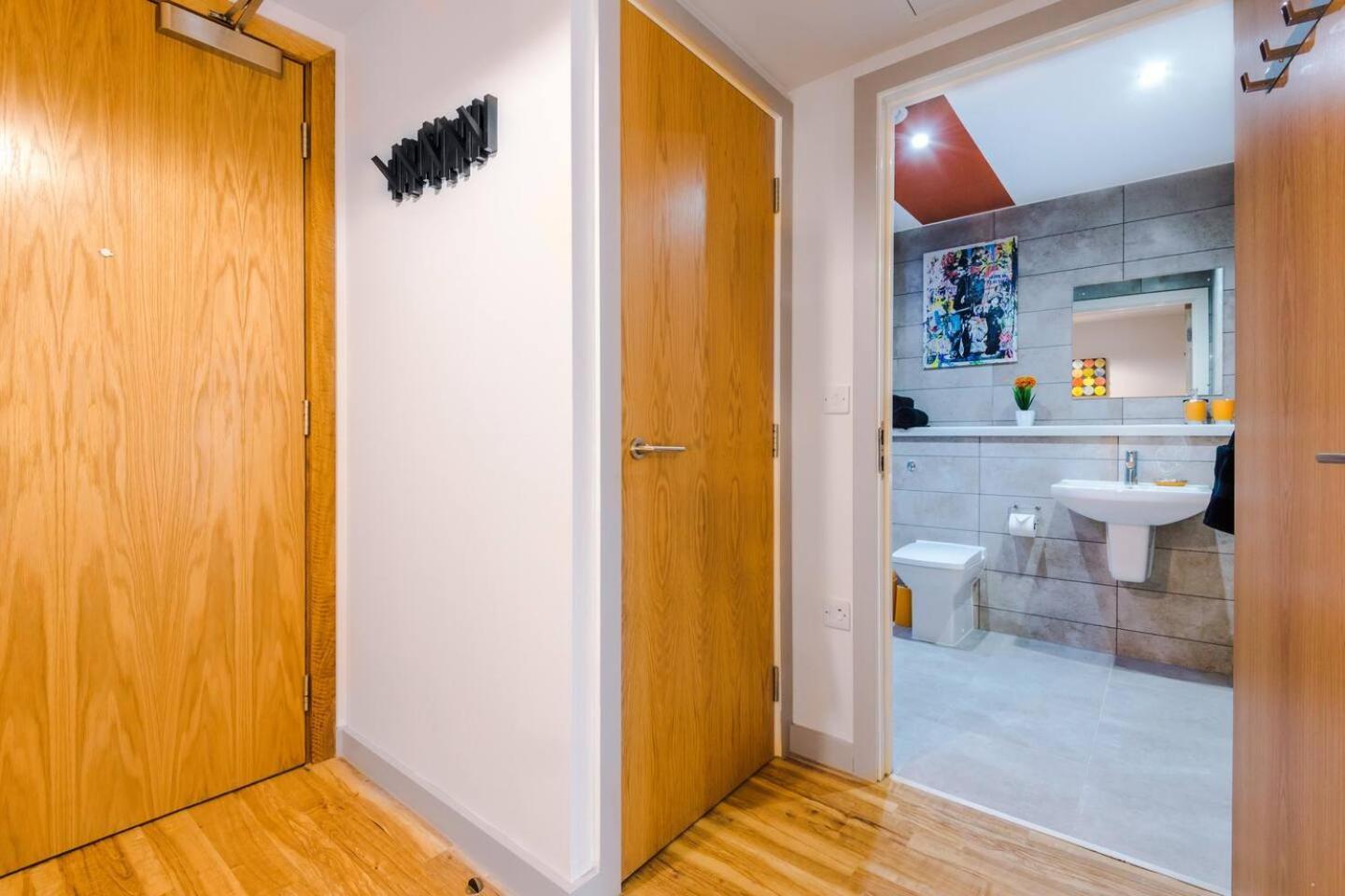 High Reviewed 1-bed With Parking Location